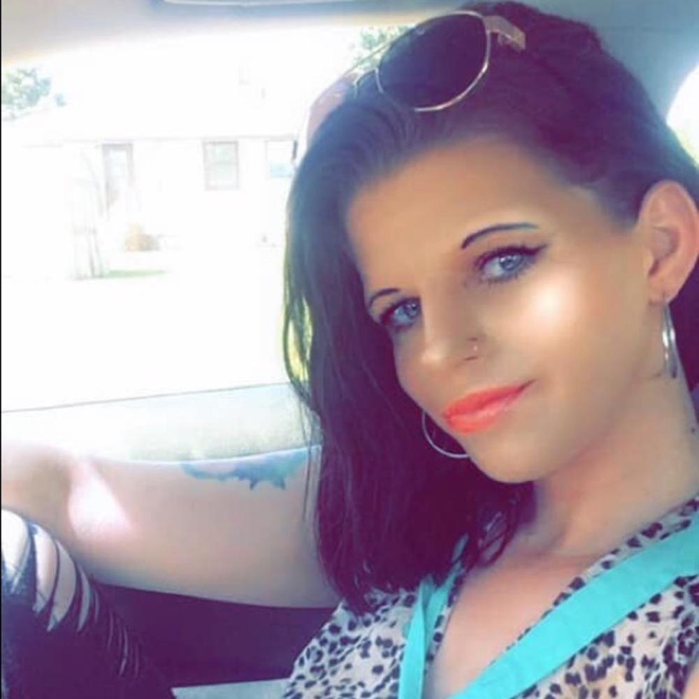 Meet your Posher, Annette